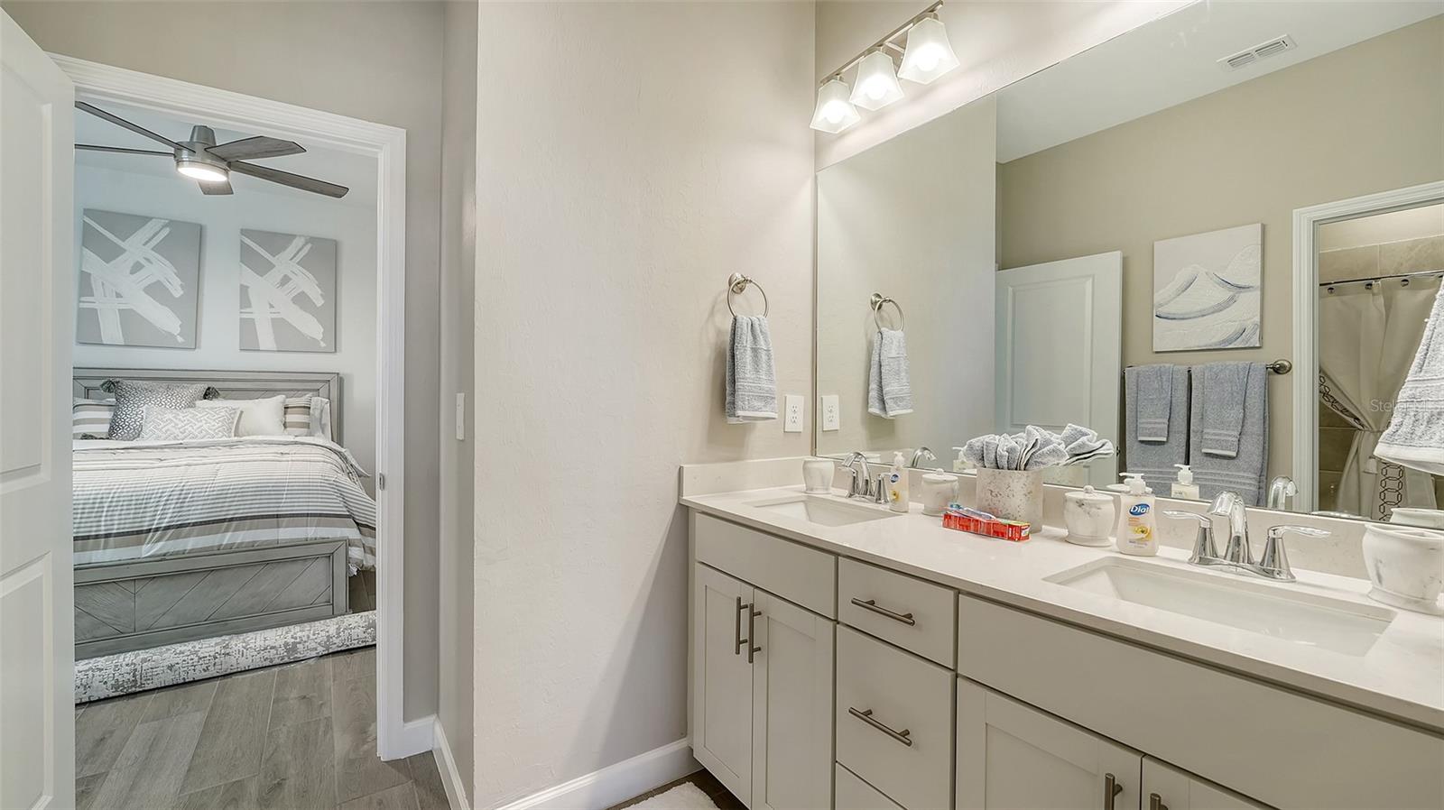 LORRAINE LAKES - Residential Lease