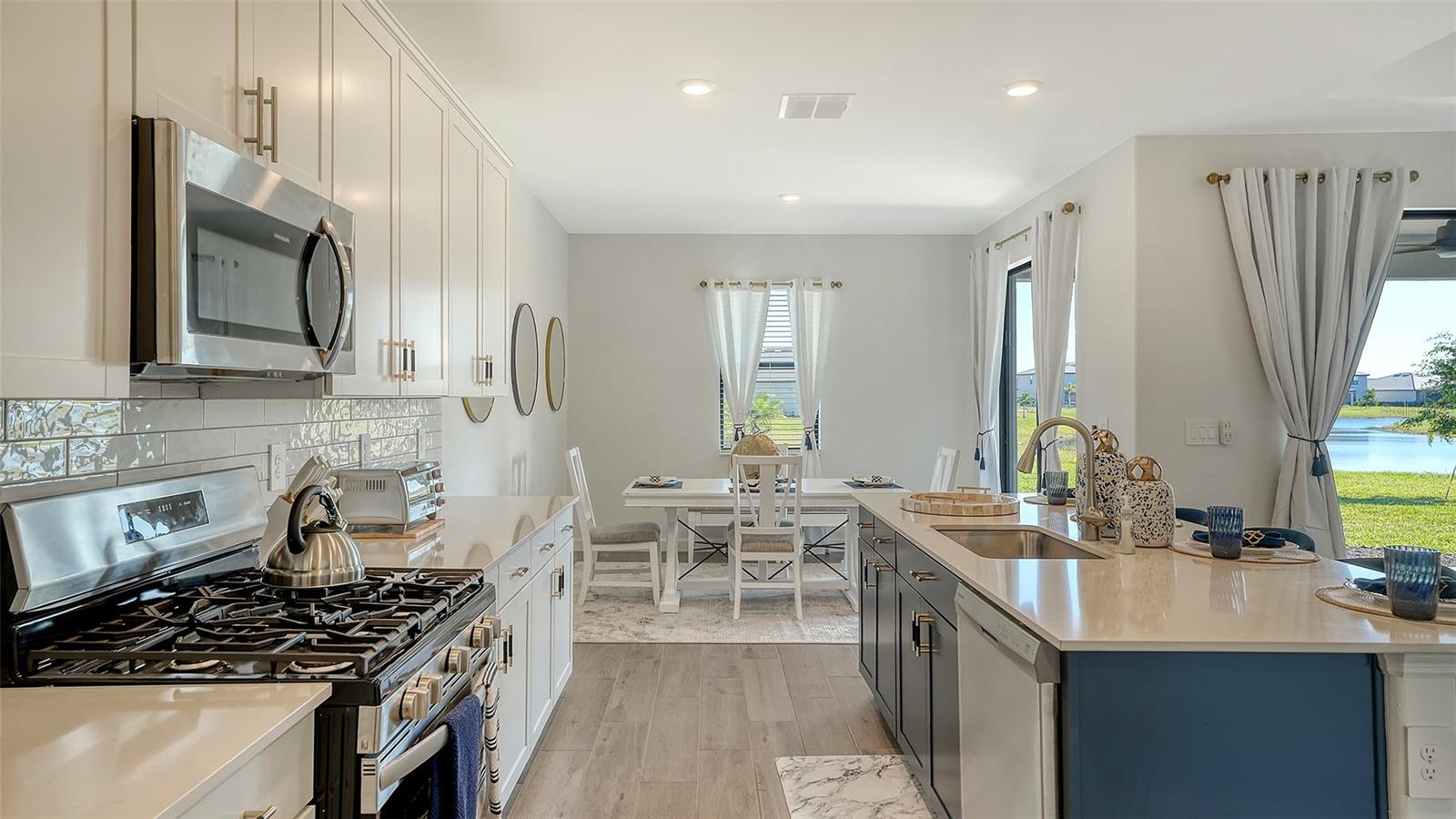 LORRAINE LAKES - Residential Lease