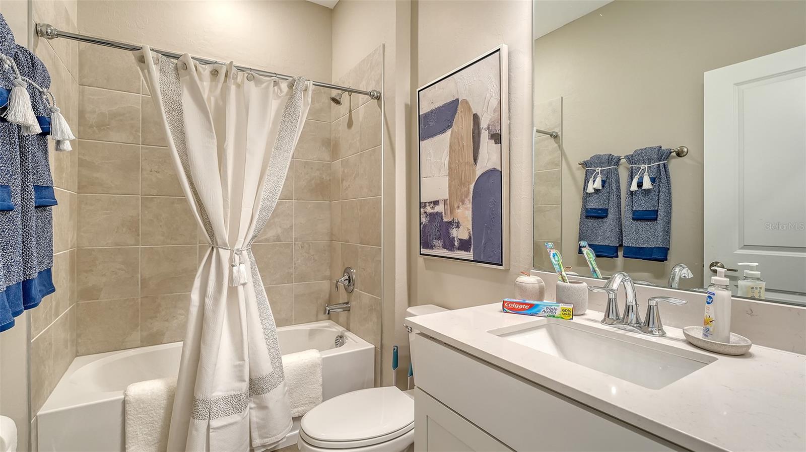 LORRAINE LAKES - Residential Lease