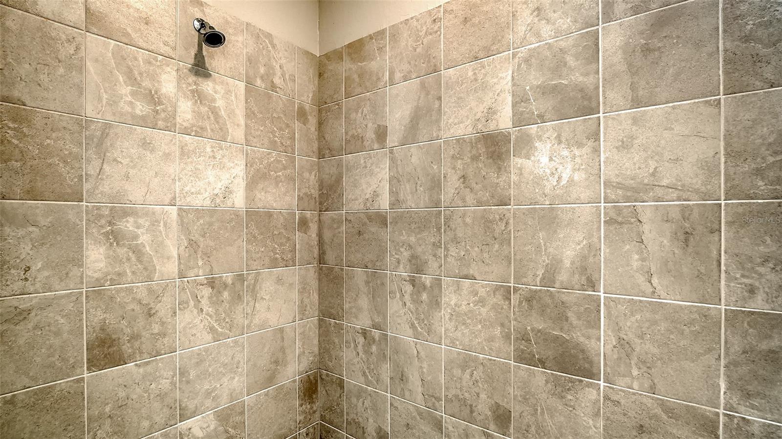 LORRAINE LAKES - Residential Lease