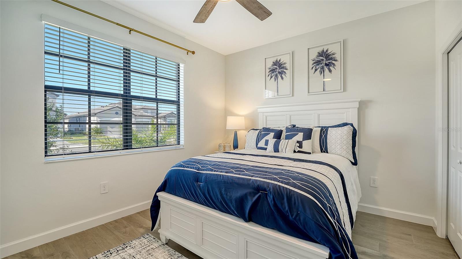 LORRAINE LAKES - Residential Lease