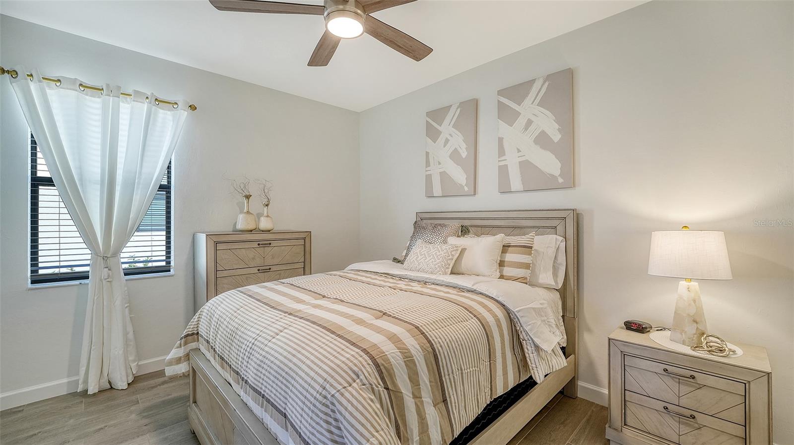 LORRAINE LAKES - Residential Lease