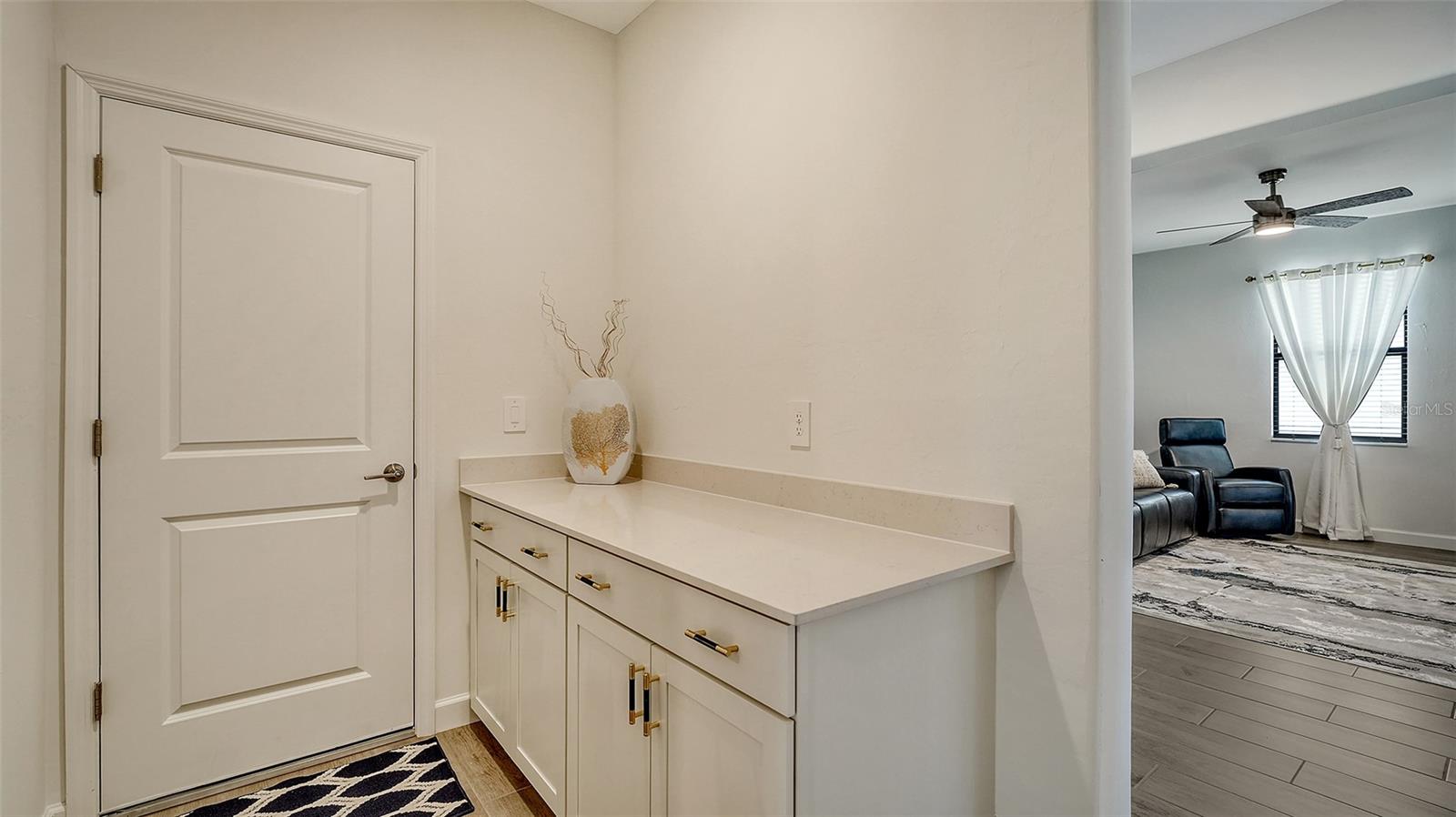 LORRAINE LAKES - Residential Lease