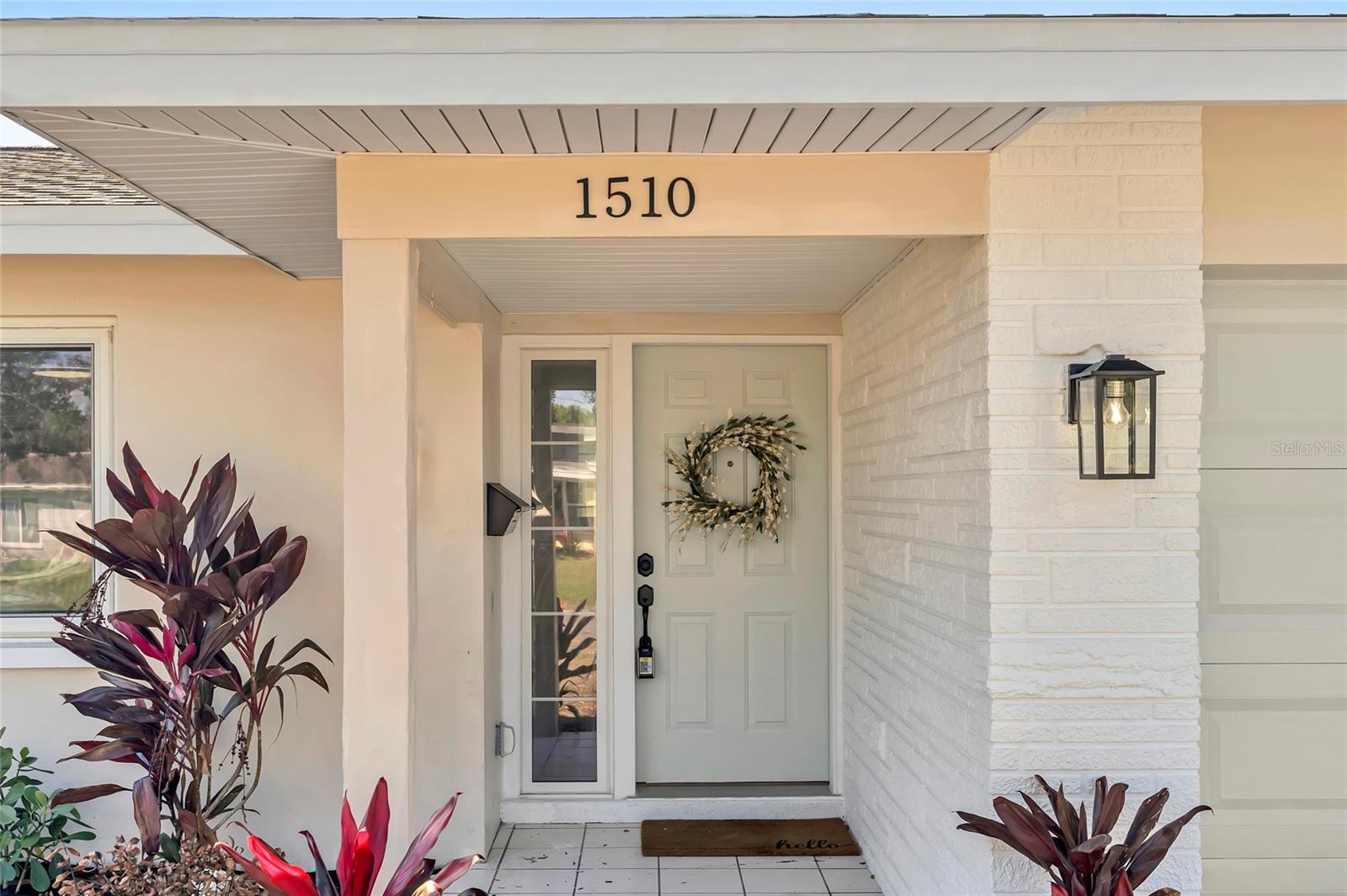1510 LAKESIDE DRIVE