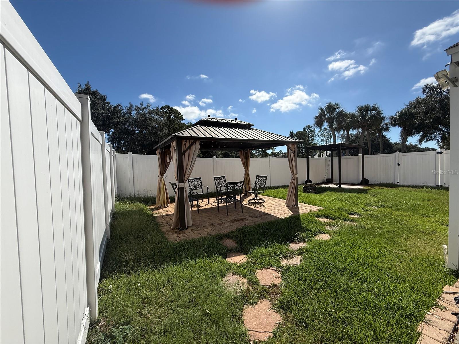 VILLAS OF NORTHDALE PH 2 - Residential Lease