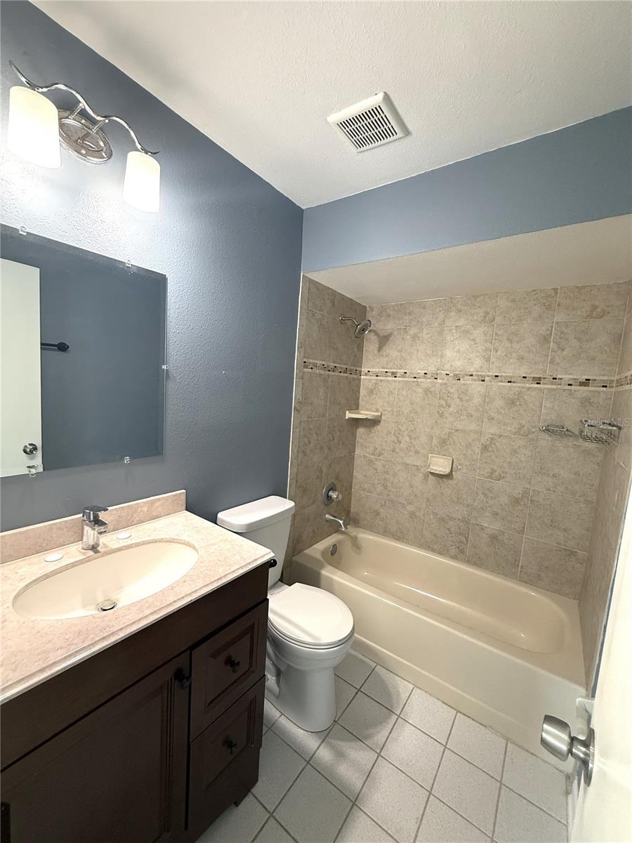 VILLAS OF NORTHDALE PH 2 - Residential Lease