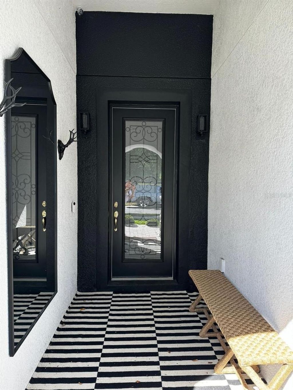 Photo of 10778 Citron Oaks Drive, Orlando, FL 32836 (MLS # O6358103)