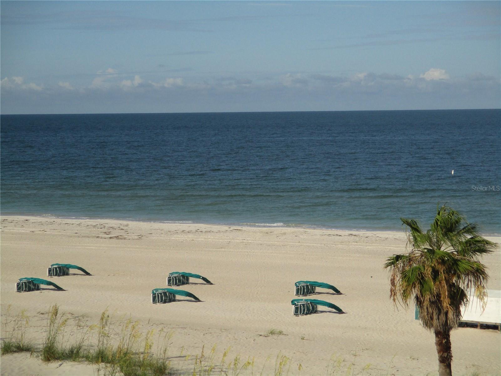 ISLAND INN CONDO - Residential