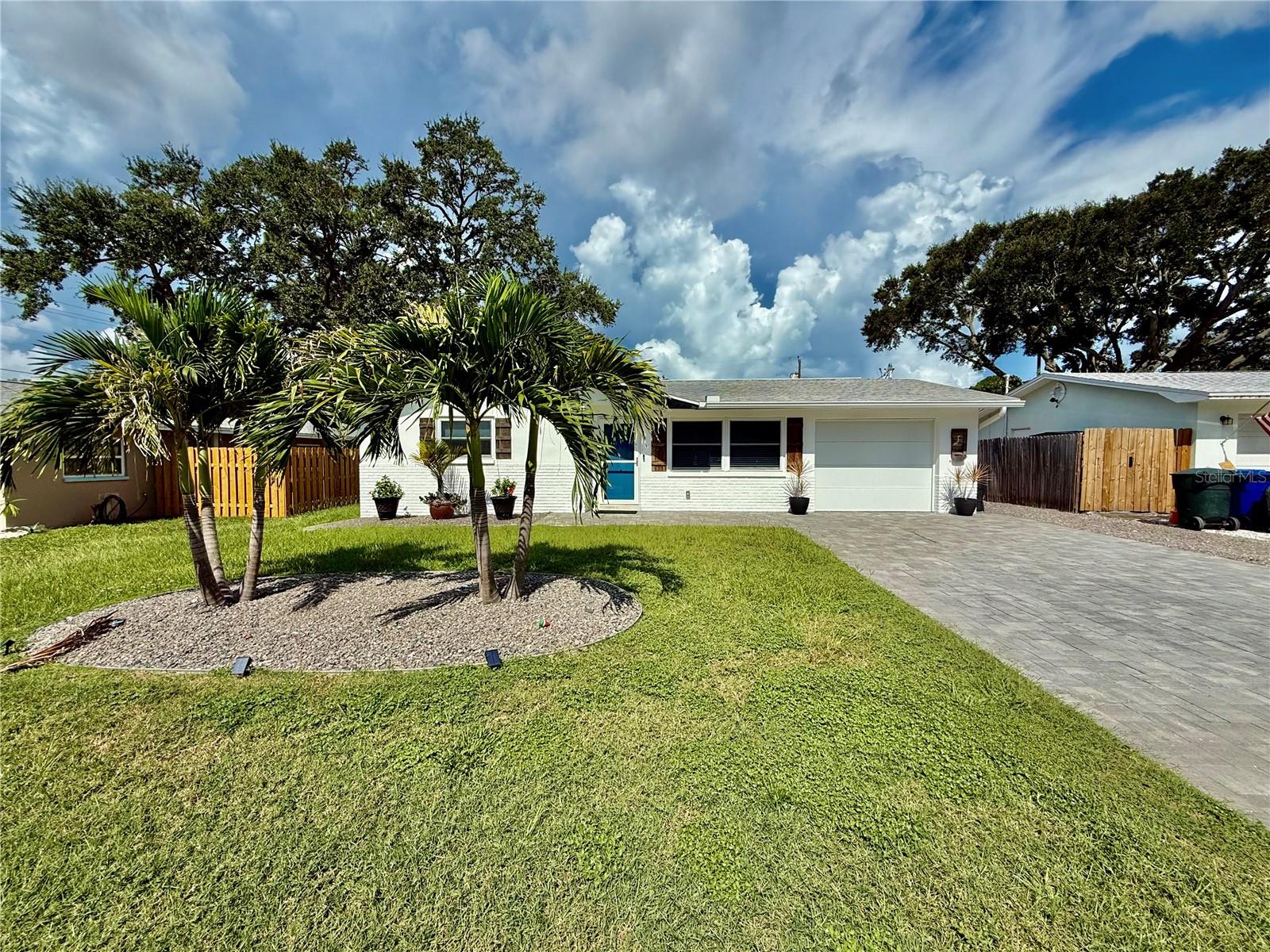 DUNEDIN ISLES COUNTRY CLUB - Residential Lease