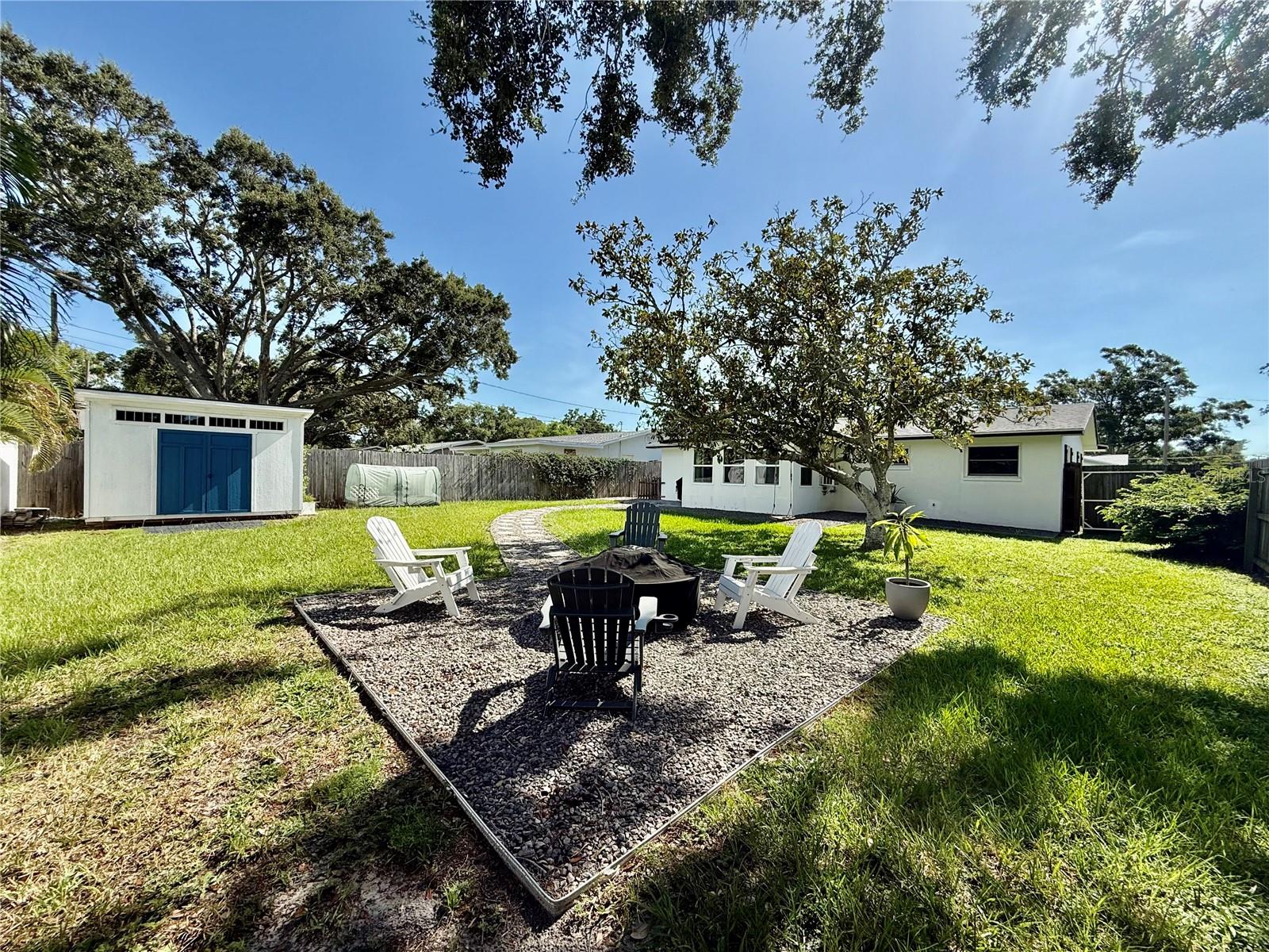 DUNEDIN ISLES COUNTRY CLUB - Residential Lease