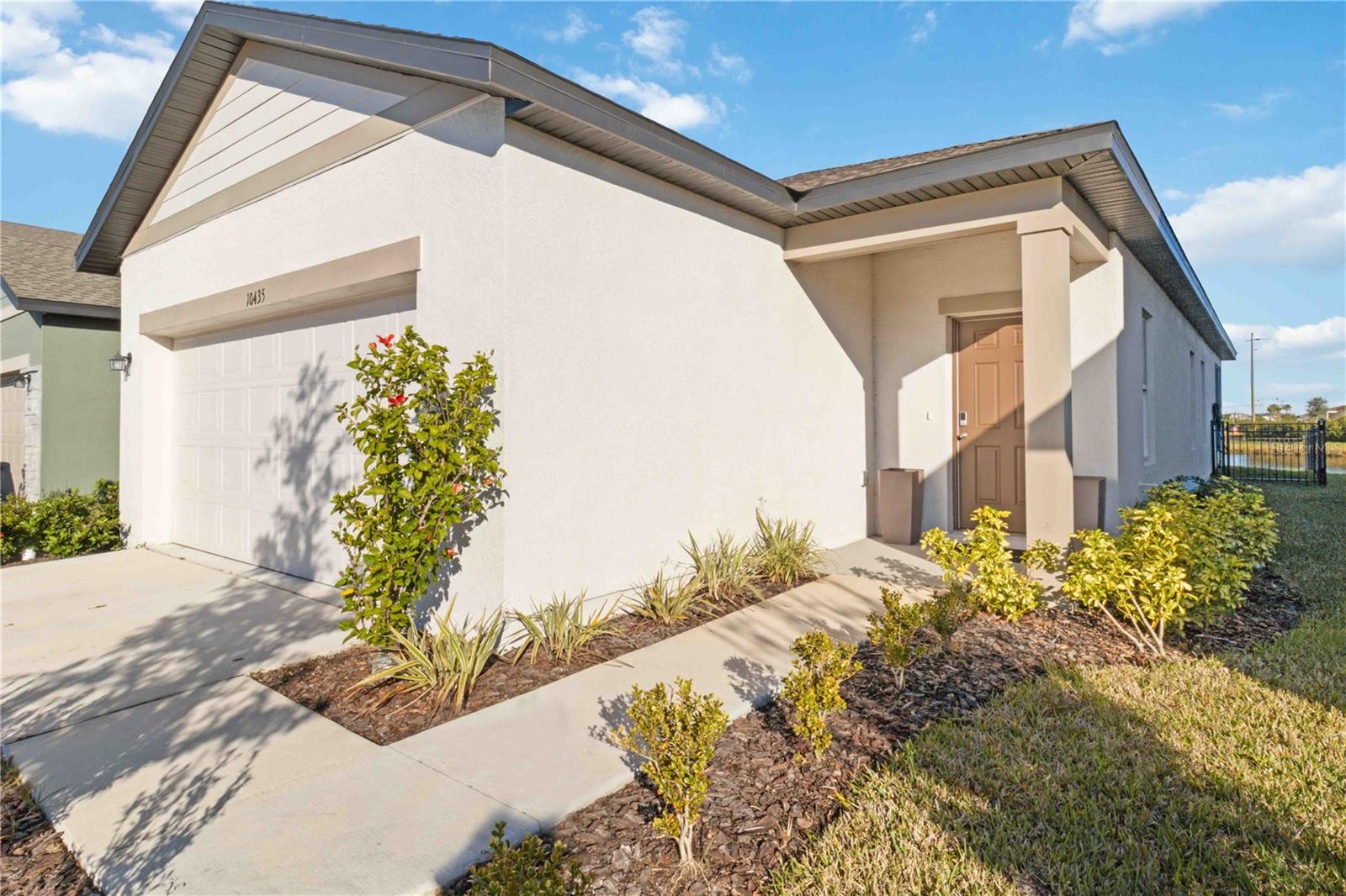 10435 LADYBUG COVE