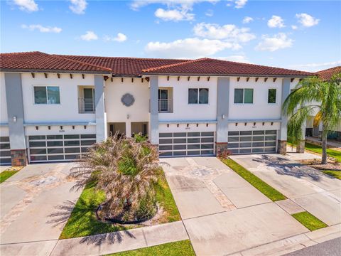Photo of 1935 Greenbriar Terrace, Davenport, FL 33837 (MLS # S5148404)