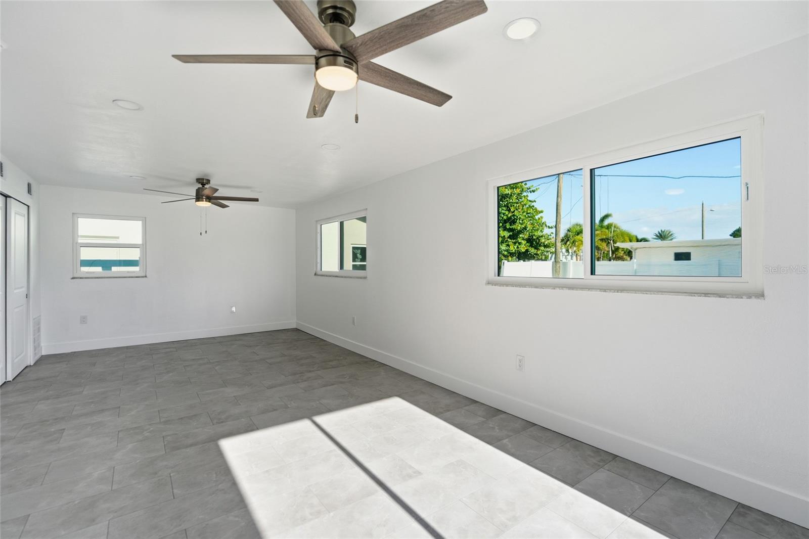 ST PETERSBURG BEACH NORTH UNIT 4 - Residential