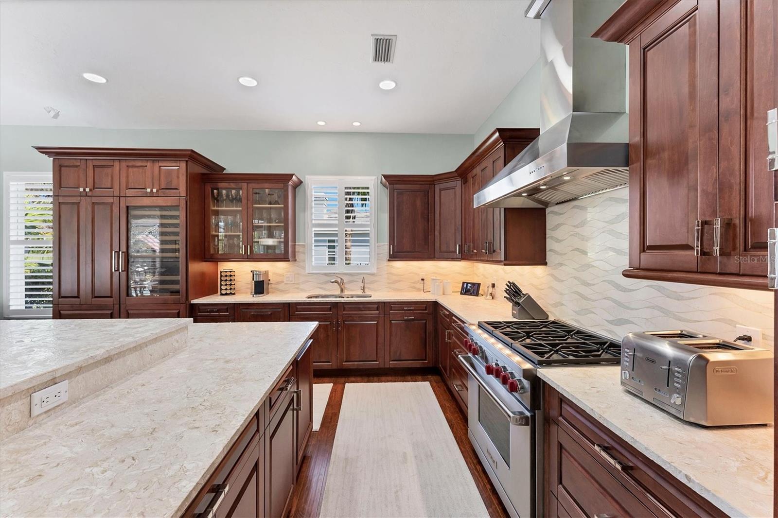 UNIVERSITY PARK COUNTRY CLUB - Residential