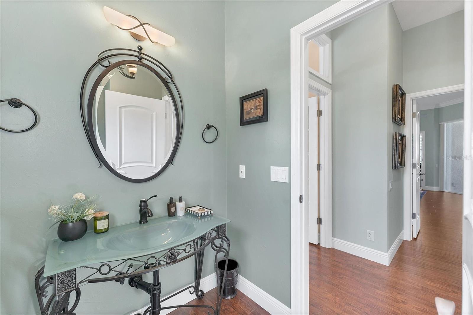 UNIVERSITY PARK COUNTRY CLUB - Residential