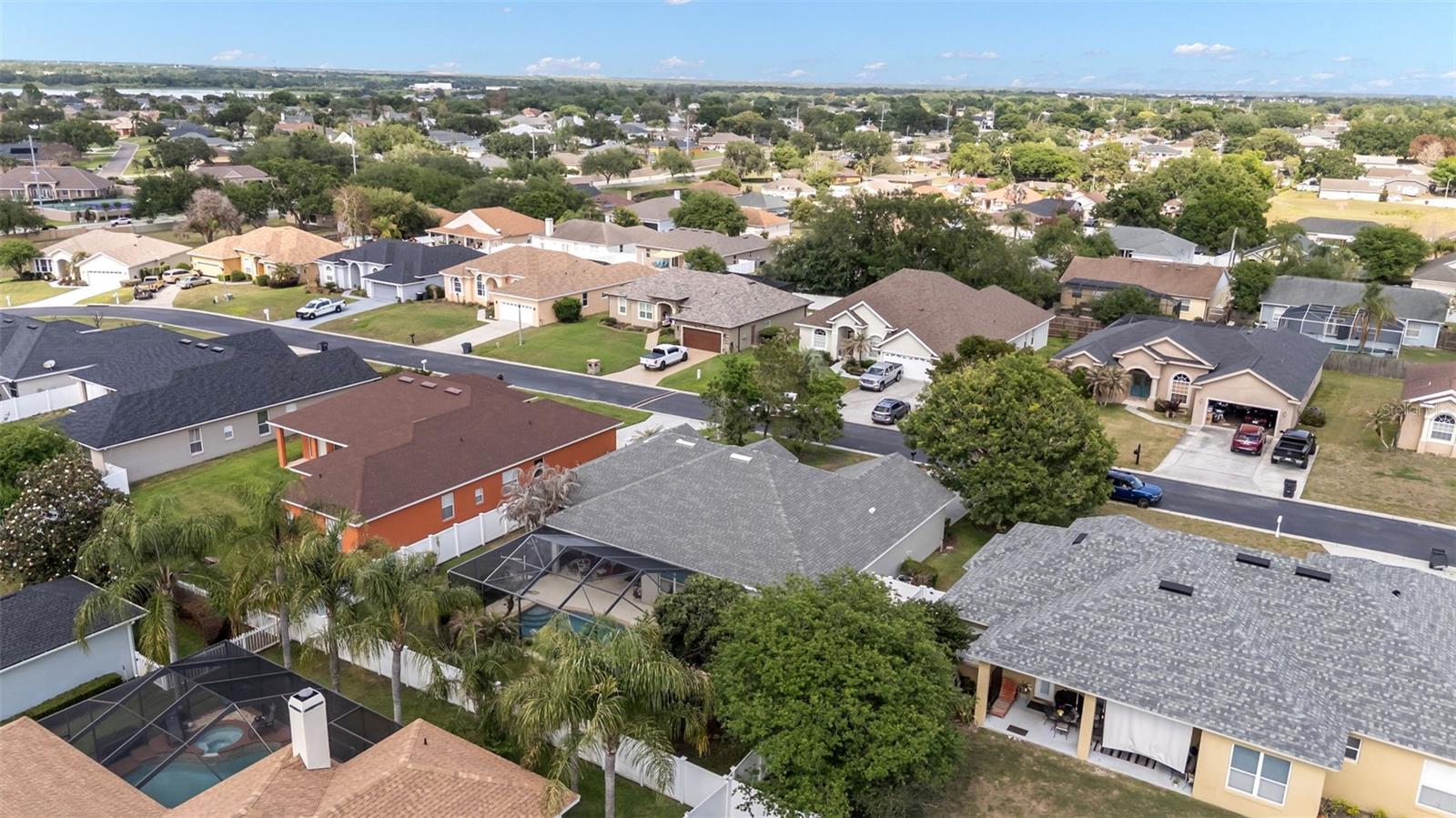 VINTAGE VIEW - Residential