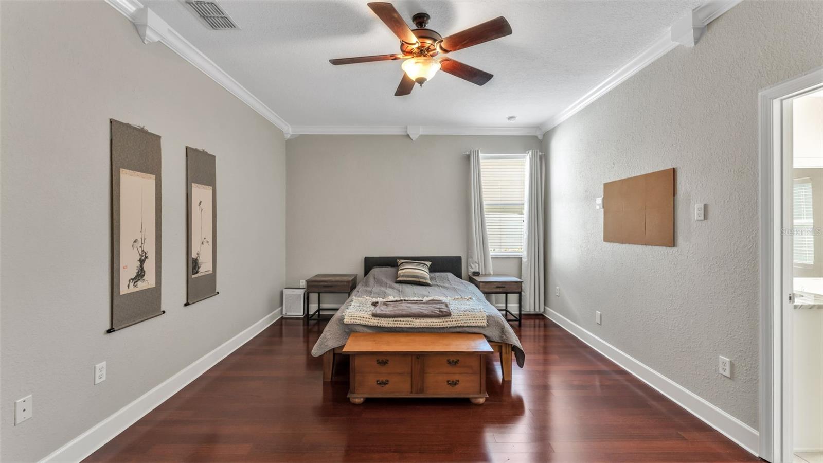 VINTAGE VIEW - Residential