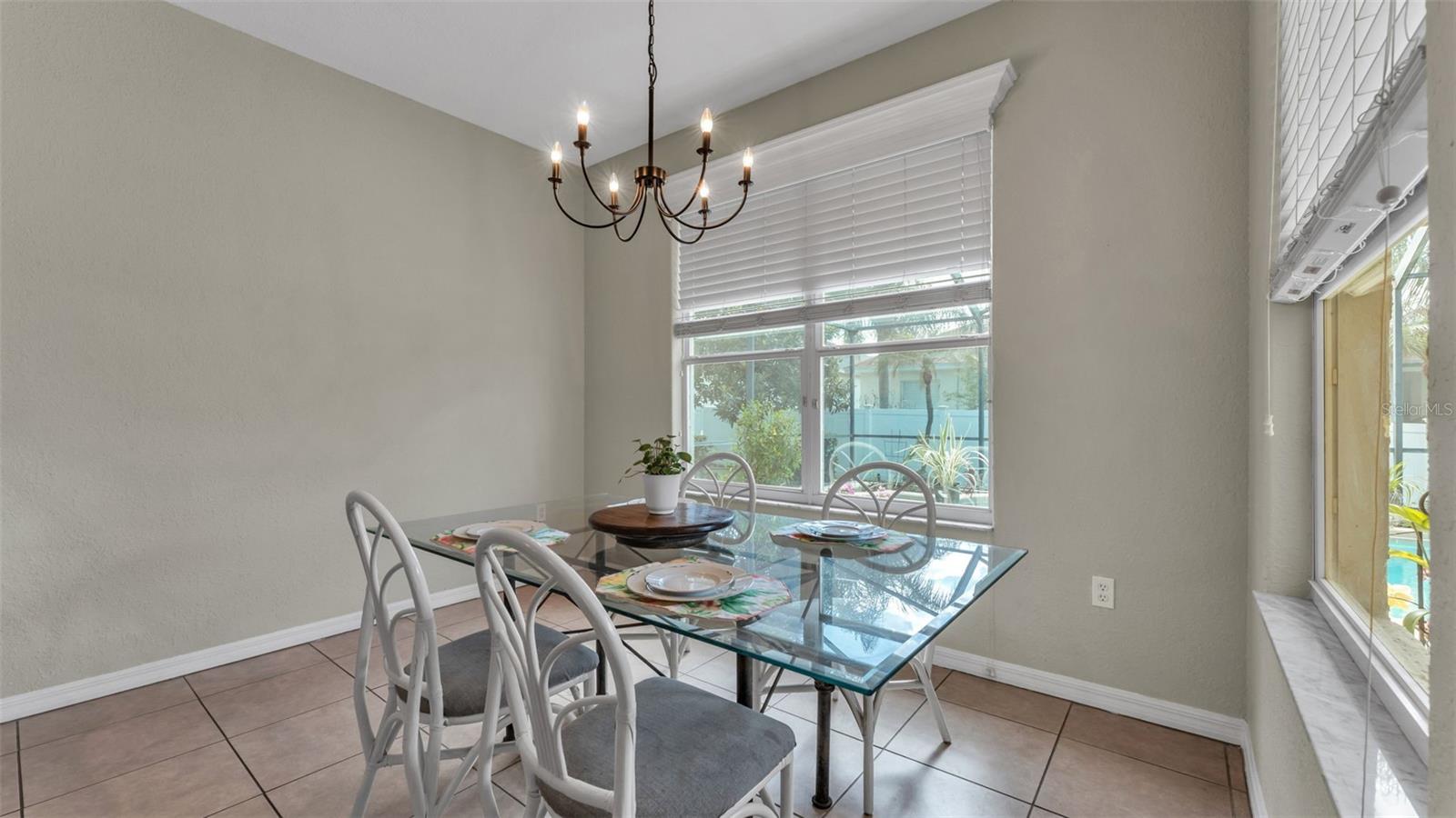 VINTAGE VIEW - Residential