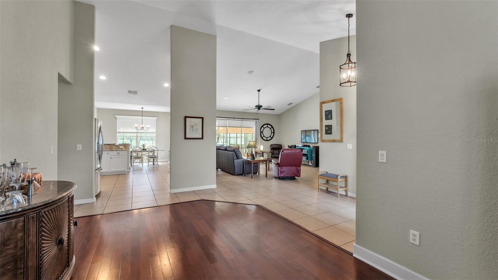 VINTAGE VIEW - Residential