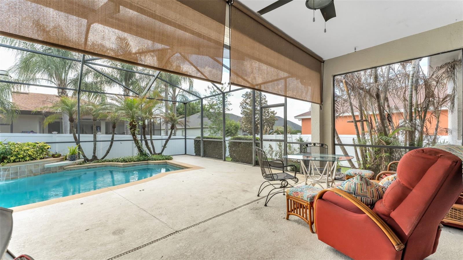 VINTAGE VIEW - Residential