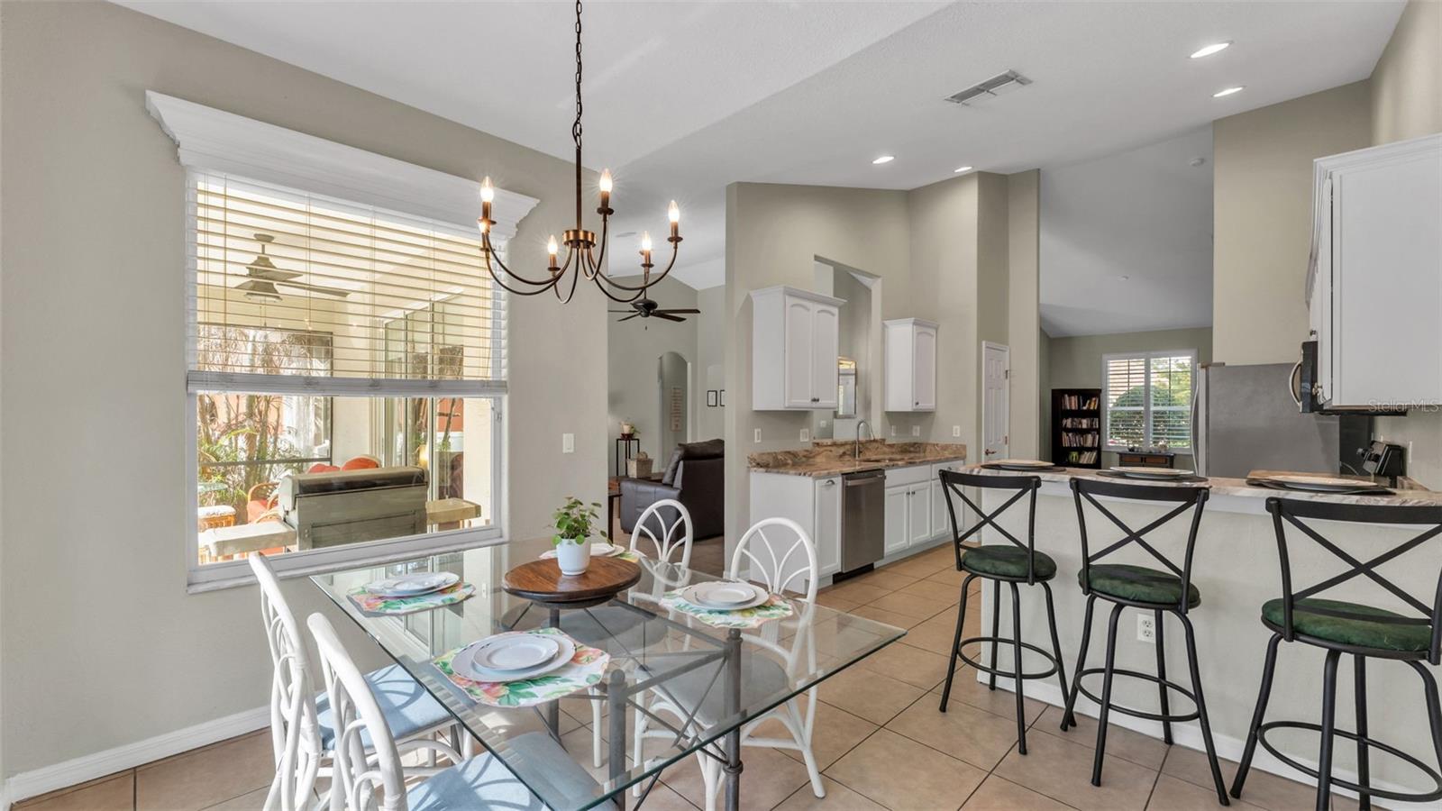 VINTAGE VIEW - Residential