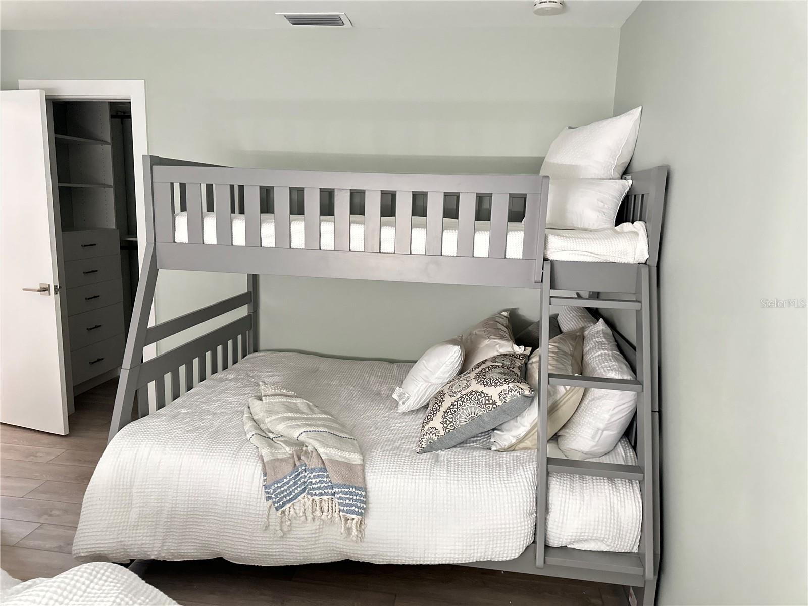 AQUALANE ESTATES 1ST - Residential Lease