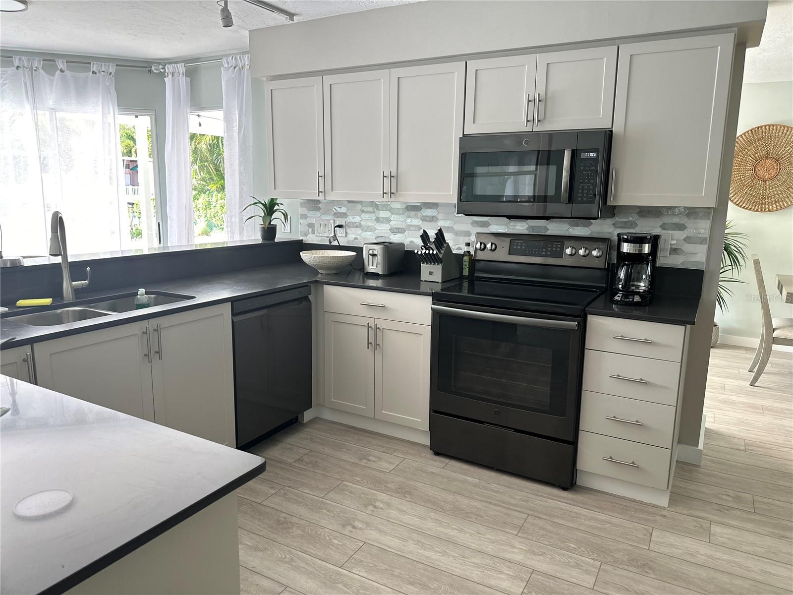 AQUALANE ESTATES 1ST - Residential Lease