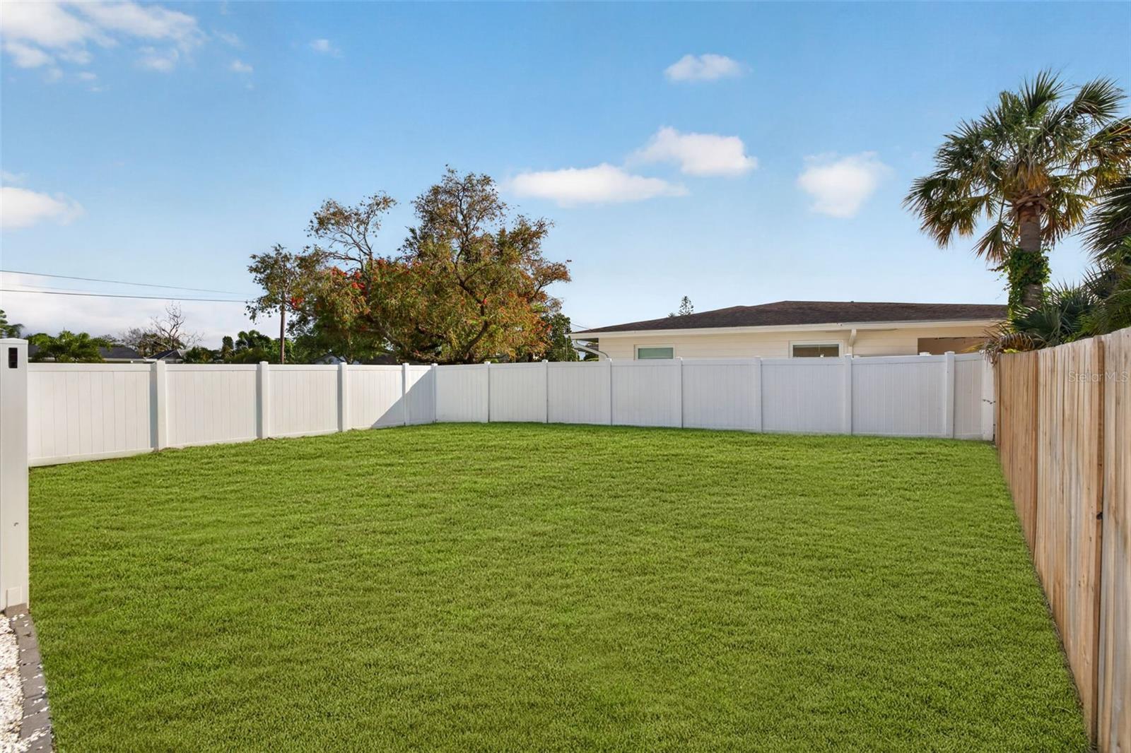 SHORE ACRES BUTTERFLY LAKE REP - Residential