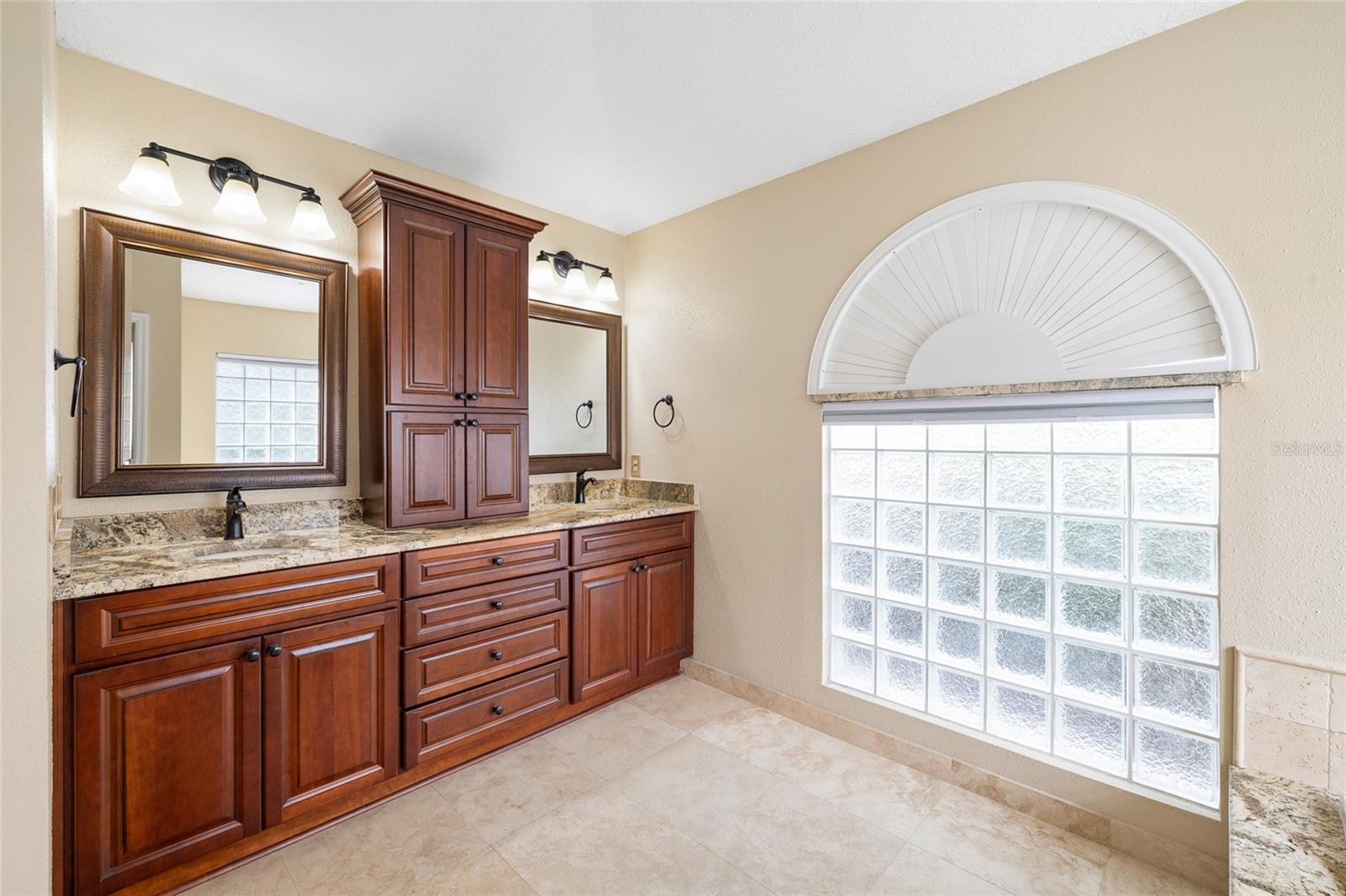 WESTCHASE SEC 110 - Residential