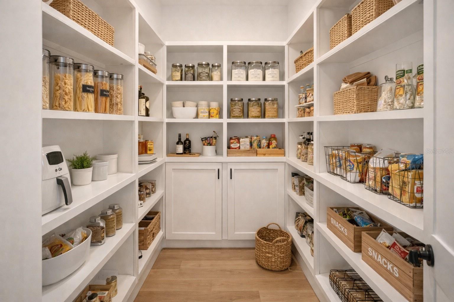 FLORIDA GROVES COMPANYS FIRST ADD TO BLACK HAMMOCK - Residential