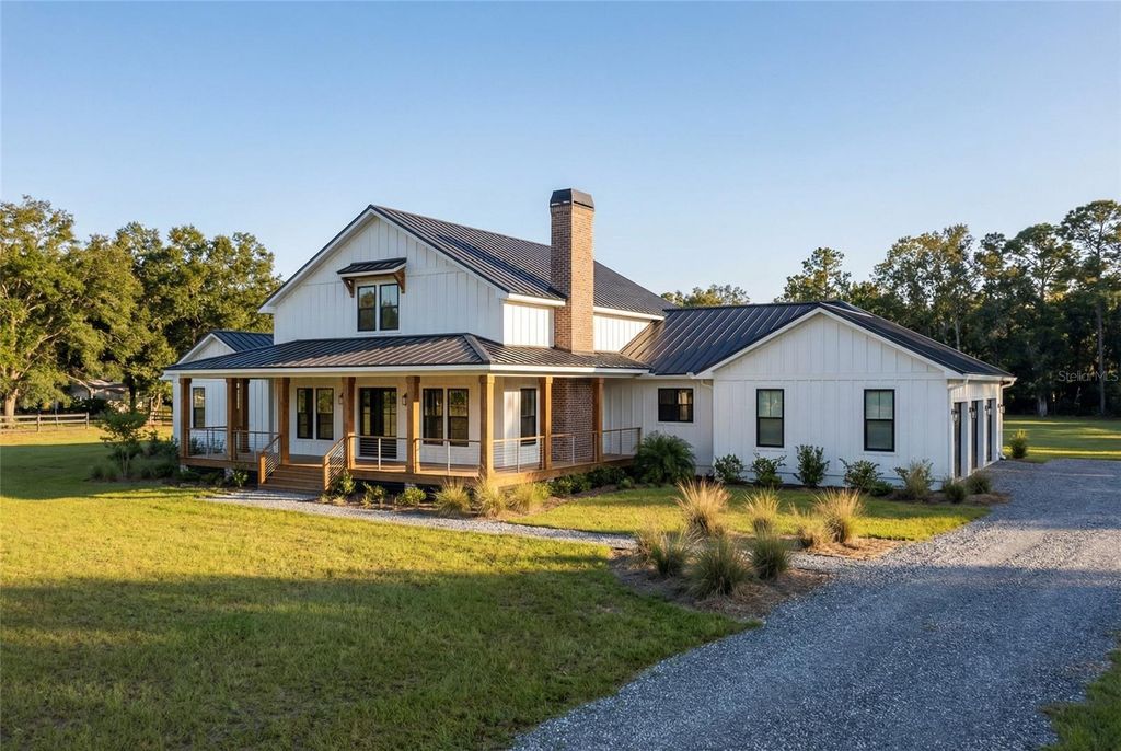 Photo of 1630 Murphy Street, Oviedo, FL 32765 (MLS # O6373127)