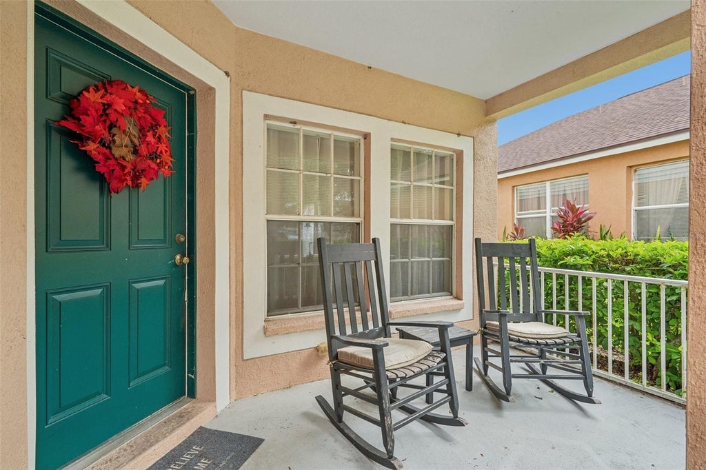 Photo of 6527 Bridgecrest Drive, Lithia, FL 33547 (MLS # TB8551604)