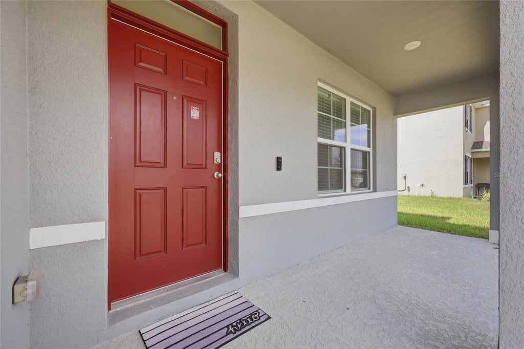 Photo of 583 Auburn Grove Terrace, Auburndale, FL 33823 (MLS # S5156505)