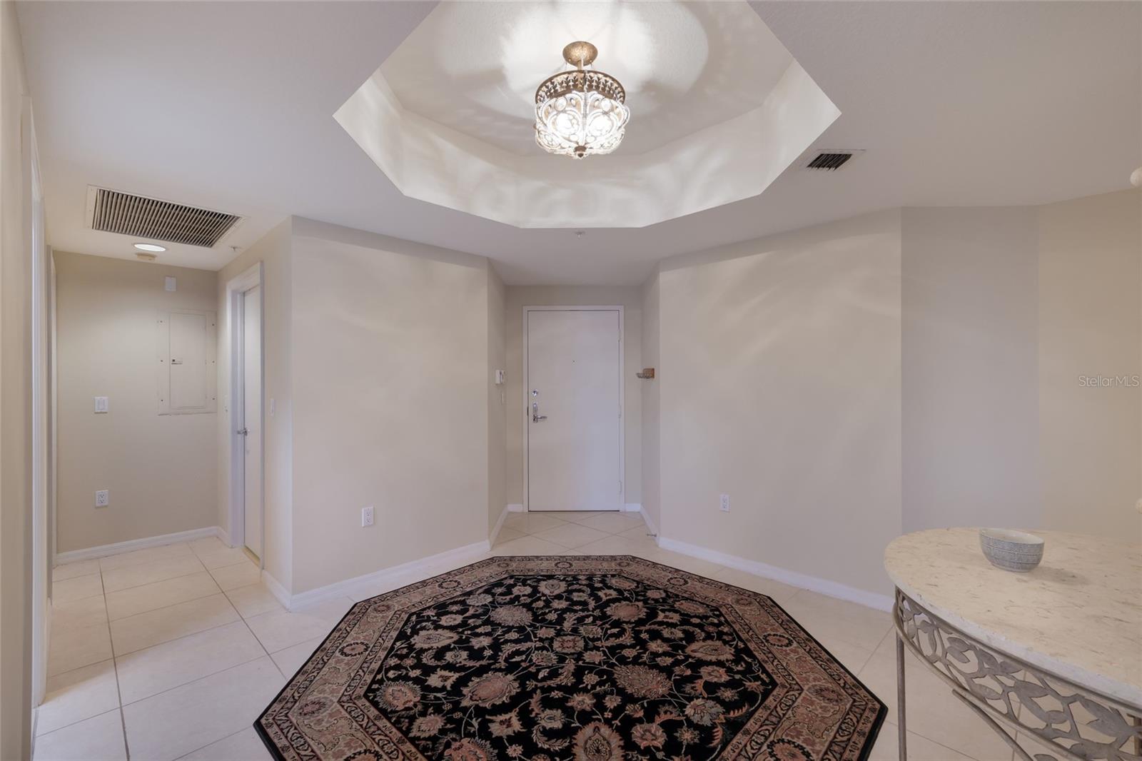 1800 BENJAMIN FRANKLIN DRIVE B1006