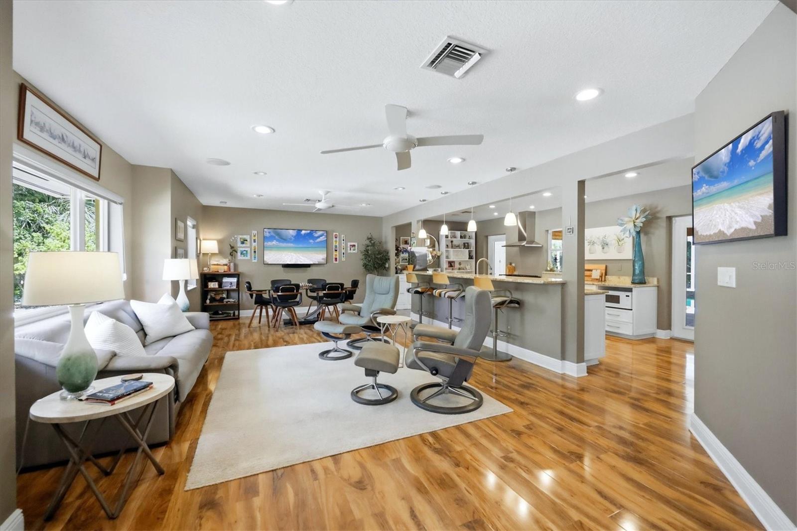 942 VIRGINIA DRIVE