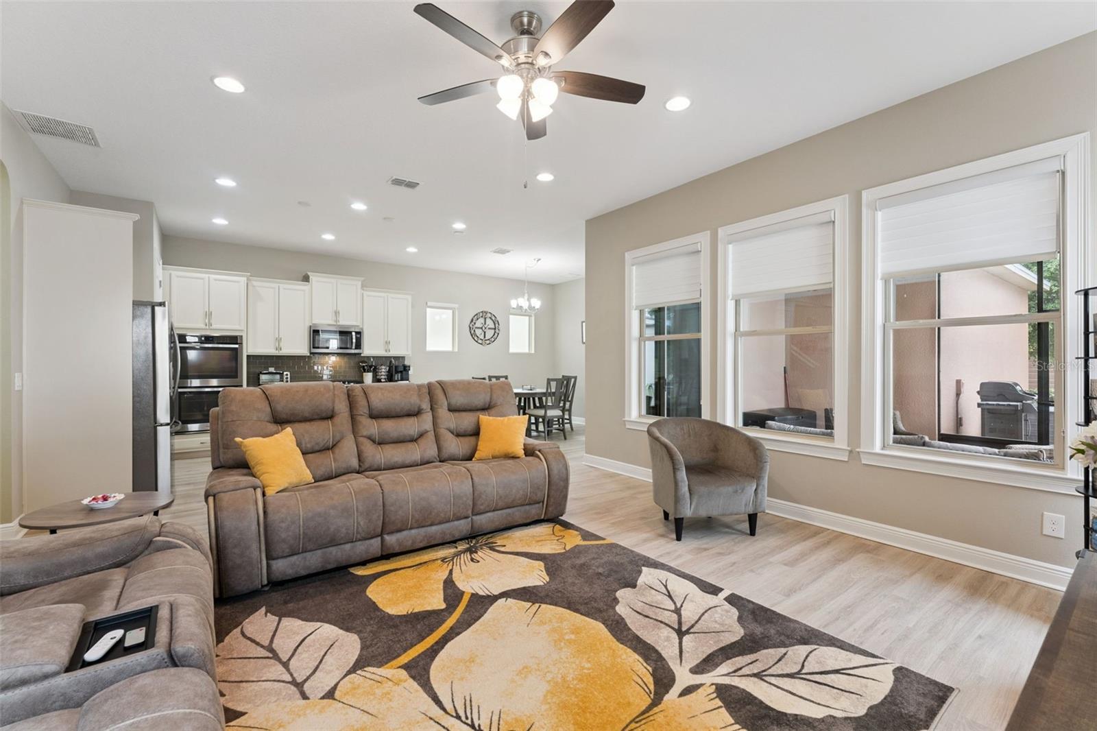 WATERSIDE/JOHNS LK-PH 2A - Residential