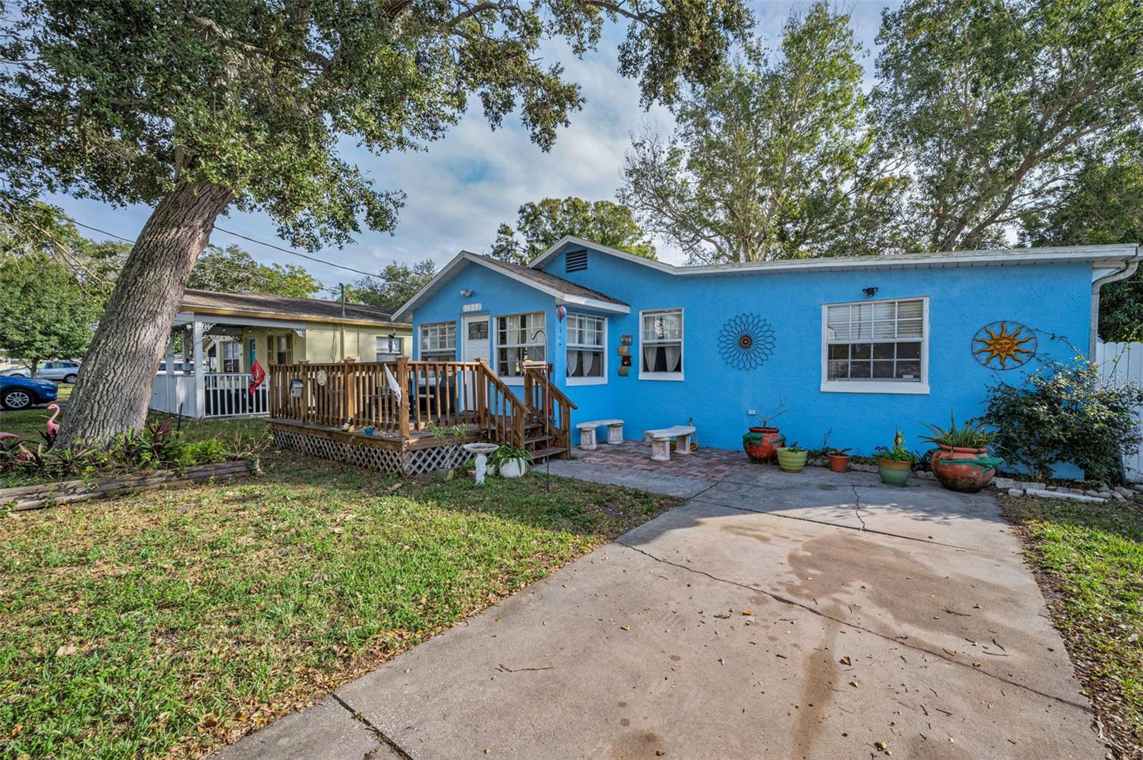 ALTA VISTA - Residential