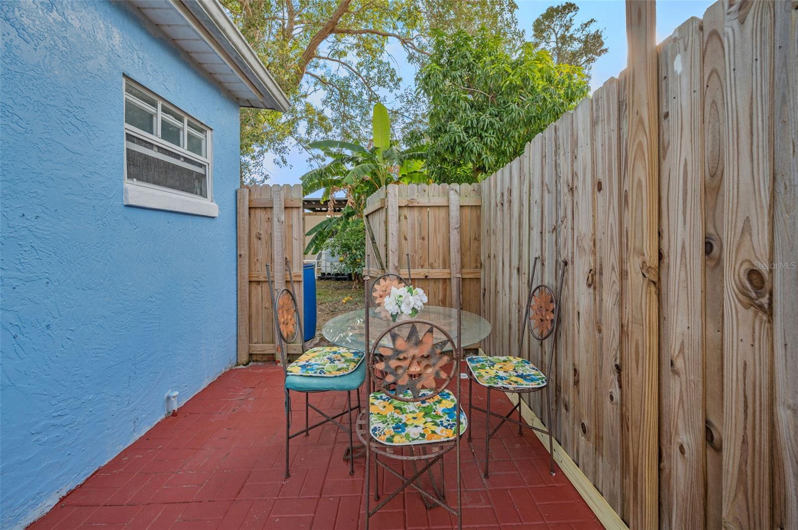 ALTA VISTA - Residential