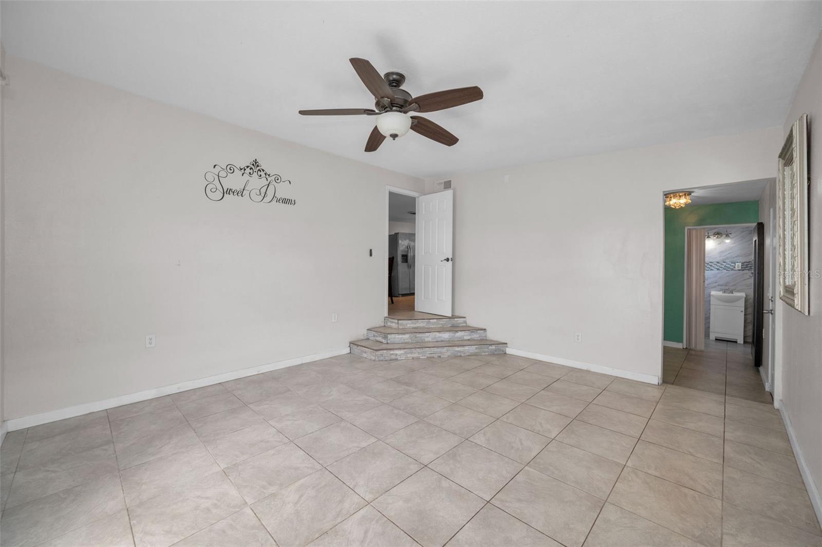 ALTA VISTA - Residential