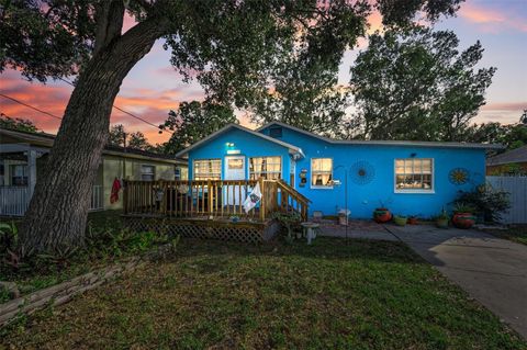 1025 11TH AVENUE NW LARGO FL 33770