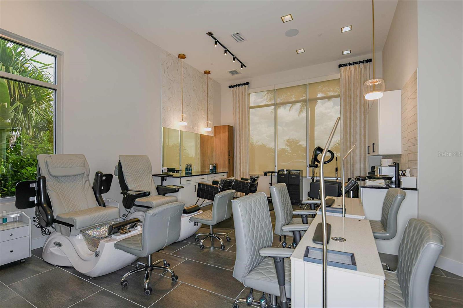 AZARIO ESPLANADE - Residential