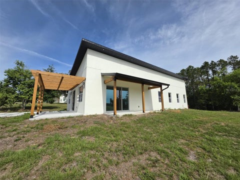 Tiny photo for 17951 SE 62nd Street, Morriston, FL 32668 (MLS # OM734794)