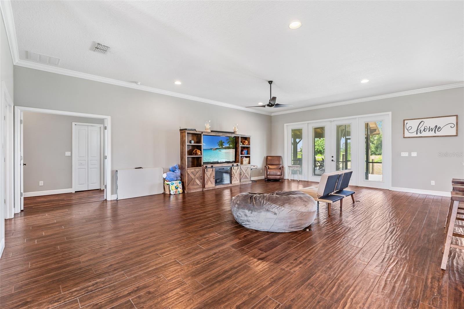 HALLS BRANCH ESTATES - Residential