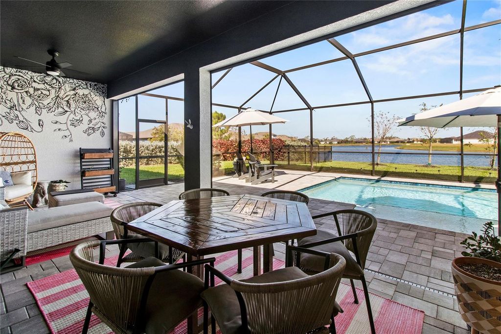 Photo of 14910 15th Street E, Parrish, FL 34219 (MLS # A4669986)