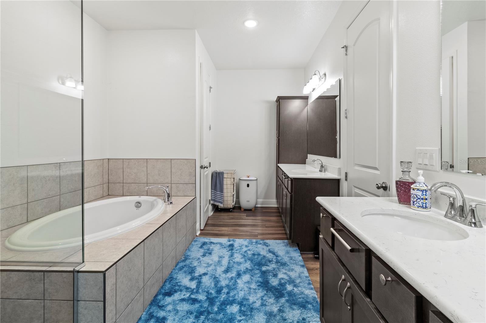 TWIN RIVERS PH V-A4 - Residential