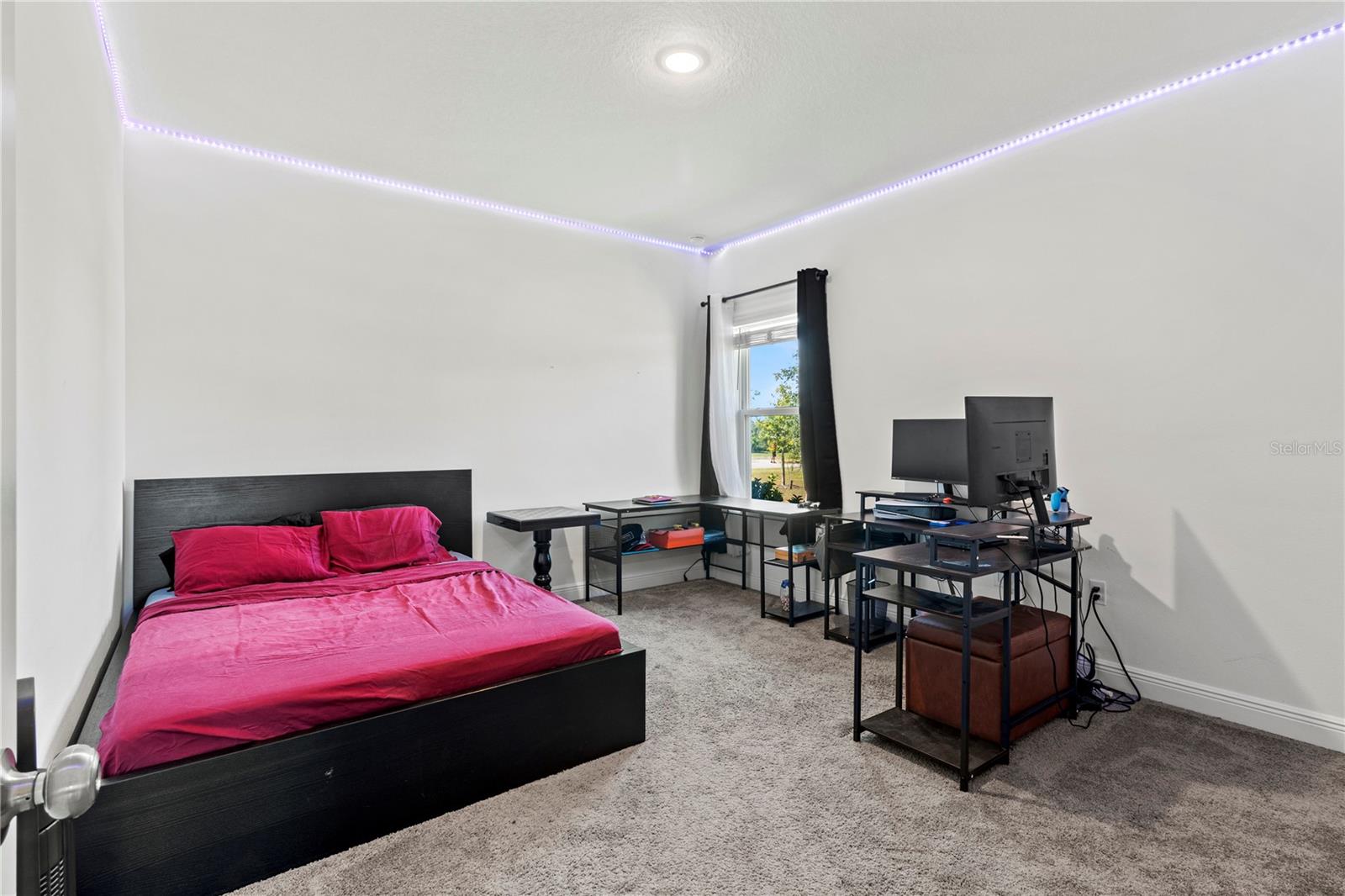 TWIN RIVERS PH V-A4 - Residential