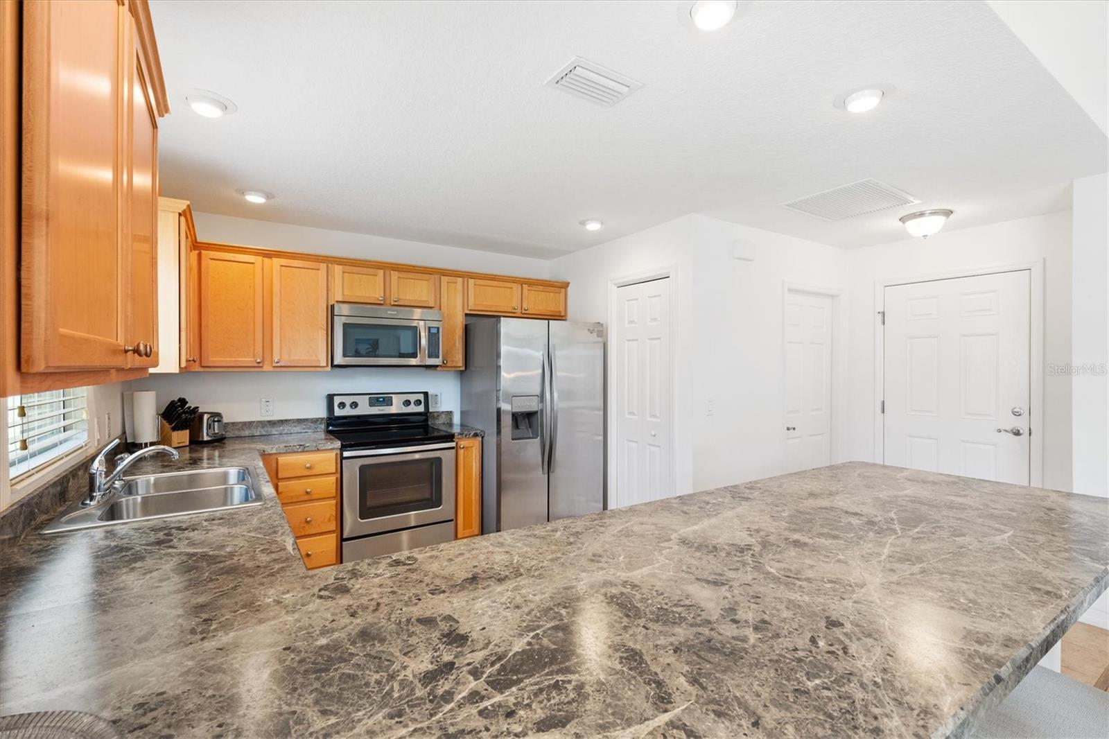 3331 OVERLAND TERRACE
