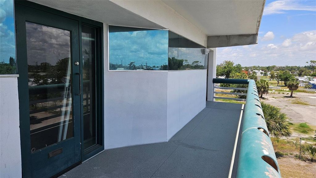 Photo of 1460 S Mccall Road #H3, Englewood, FL 34223 (MLS # D6147417)