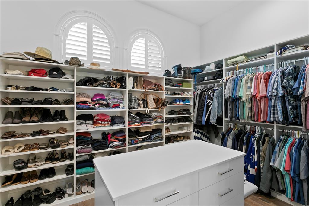 SNELL ISLE SHORES ADD - Residential