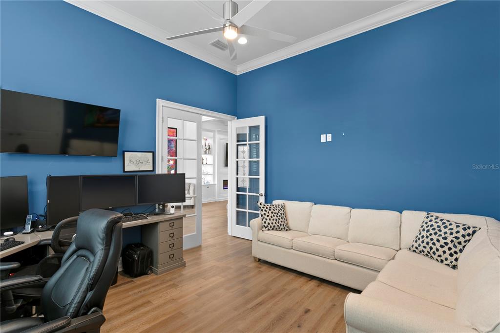 SNELL ISLE SHORES ADD - Residential